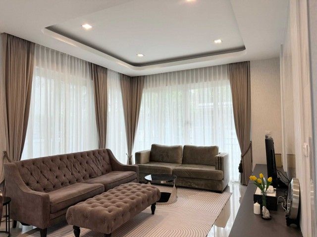 - ให้เช่า บ้านเดี่ยวหรู ลัดดารมย์ บางนา กม.7 หลังใหญ่ พร้อมอยู่ ใกล้ Mega บางนา