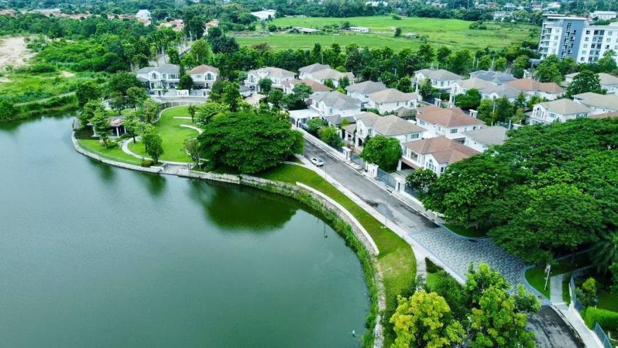- บ้านหรูวิวเลคพาโนรามา หลังมุมเป็นส่วนตัวที่สุดในอำเภอเมืองเชียงใหม่