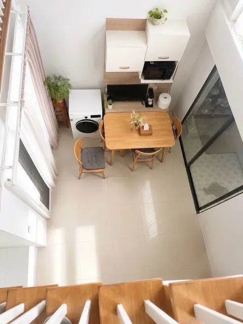 - ทาวน์โฮมสไตล์โมเดิร์น 3 ชั้นครึ่ง 19.9ตร.ว. 3ห้องนอน "Maison(เมซอง) 168 ลาดพร้าว 101" เขตบางกะปิ กรุงเทพ
