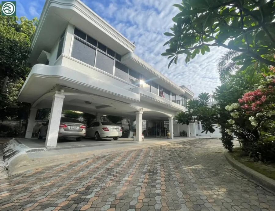 - บ้านเดี่ยว 191 ตร.วา ใกล้รถไฟฟ้า 290 เมตร สุขุมวิท ปากน้ำ สมุทรปราการ 14.9 ล้าน เจ้าของขายเอง