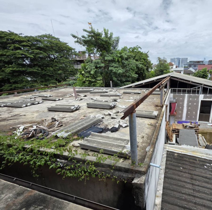 - ขายที่ดินพร้อมอาคาร 4ชั้น 220ตร.ว ซอยสุขุมวิท64 ไฟฟ้า 3เฟส ใก้ลBTSปุณณวิถี ทางด่วน ทรูดิจิตอลพาร์ค