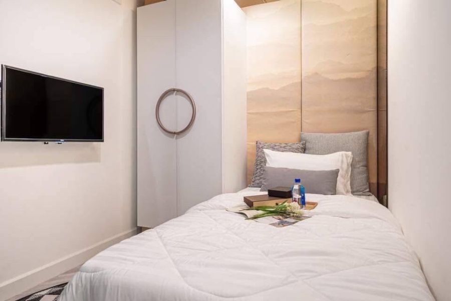 - คอนโด 2 ห้องนอน ตกแต่งสไตล์ Modern Art ห้องมุมสวย ชั้น 4 วิว
