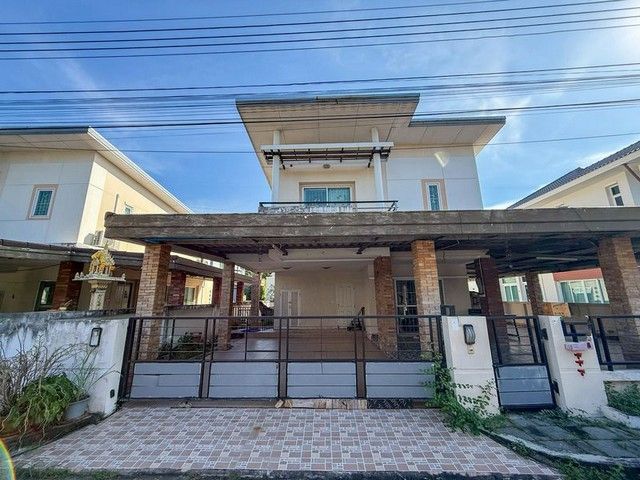 - บ้านเดี่ยวมือสอง หลังใหญ่ 2 ชั้น มบ.คันทรีโฮม เลค แอนด์พาร์ค ศรีราชา FP-H02325