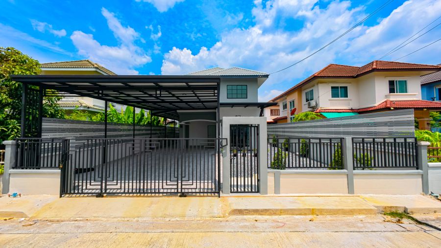 - หมู่บ้าน KC Garden Home 9 นิมิตรใหม่ 40 63 ตร.ว. 5 นอน 3 น้ำ 3 จอด