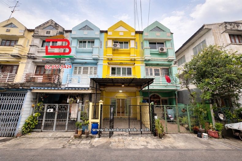 - ทาวน์โฮม เนื้อที่ 19 ตร.ว. หมู่บ้านเกษราคลาสสิคโฮม (ซ.17), (ซอยเสรีไทย 81/2) ถนนเสรีไทย-สวนสยาม แขวงคันนายาว เขตคันนายาว