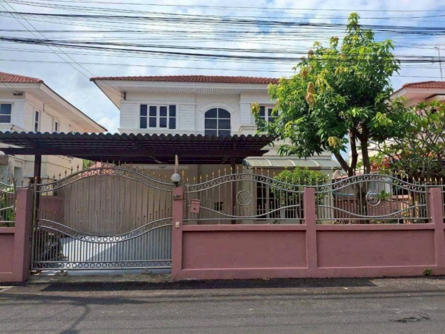 - ขายบ้านเดี่ยวมือสอง โครงการบิวตี้เฮ้าส์ 4 (Beauty House 4) กาญจนาฯ-ราชพฤกษ์ เนื้อที่ 56.9 ตร.ว. ใกล้โรงเรียนเทพศิรินทร์ ทางด่วนศรีรัช