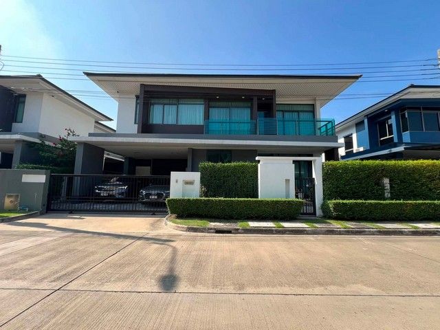 - ให้เช่าบ้านเดี่ยว Setthasiri กรุงเทพกรีฑา 4 ห้องนอน 4 ห้องน้ำ พื้นที่ 260 ตร.ม. เลี้ยงสัตว์ได้ ราคา 120000 บาท