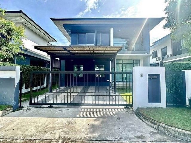 - ให้เช่าบ้านเดี่ยว Setthasiri กรุงเทพกรีฑา 4 ห้องนอน 3 ห้องน้ำ พื้นที่ 186 ตร.ม. ใกล้ MRT ศรีกรีฑา ราคา 89000 บาท