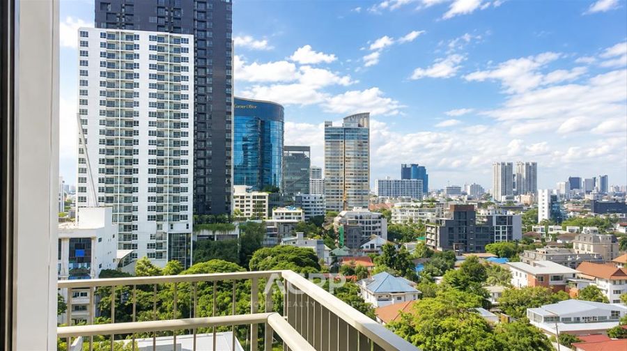 - ขายควอทโทร บาย แสนสิริ พร้อมผู้เช่า Selling Quattro by Sansiri with Tenant