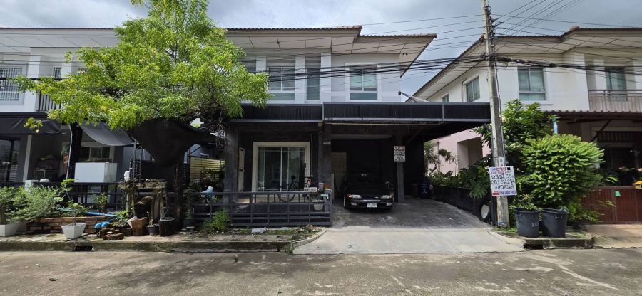 - ขายด่วน บ้านแฝด หมู่บ้านพร้อมพัฒน์1 ขนาด35 ตรว ราคาดีต่อรองได้อีก