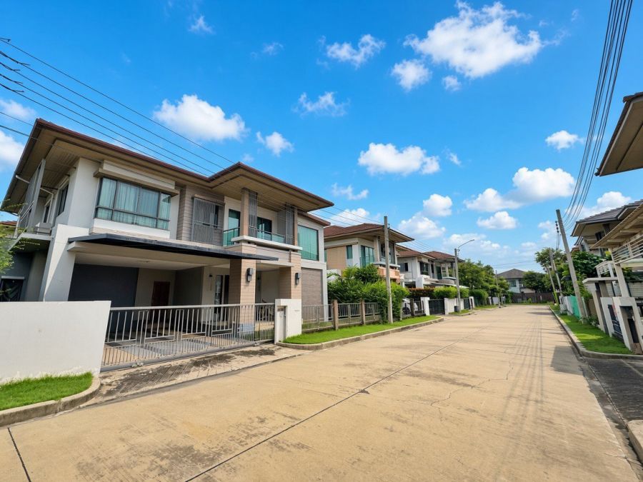 - ขายขาดทุน บ้านเดี่ยว เศรษฐสิริ ชัยพฤกษ์ แจ้งวัฒนะ บ้านตัวอย่างแต่งหรูทั้งหลัง 260 ตร.ม. 5 ห้องนอน