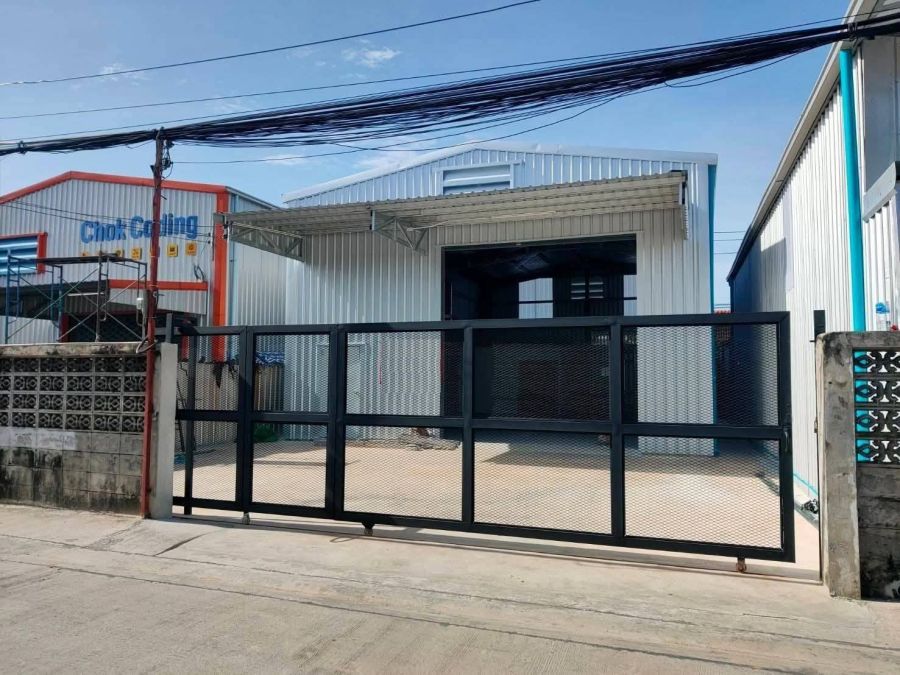 - โกดังใหม่ให้เช่า สตรีวิทยา 2 ขนาด 297 ตรม เขตลาดพร้าว
