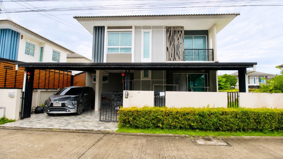 - ขายบ้านเดี่ยว 2 ชั้นหลังมุม Casa Ville Rayong 53 ตร.วา ใกล้หาดสุชาดาเพียง 3 กม.เนินพระ ระยอง