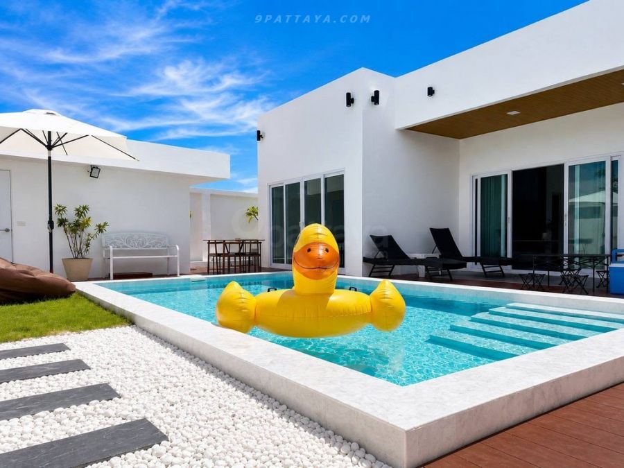 - ขาย Pool Villa Pattaya บ้านใหม่เพิ่งสร้างเสร็จ พร้อมสระว่ายน้ำส่วนตัว