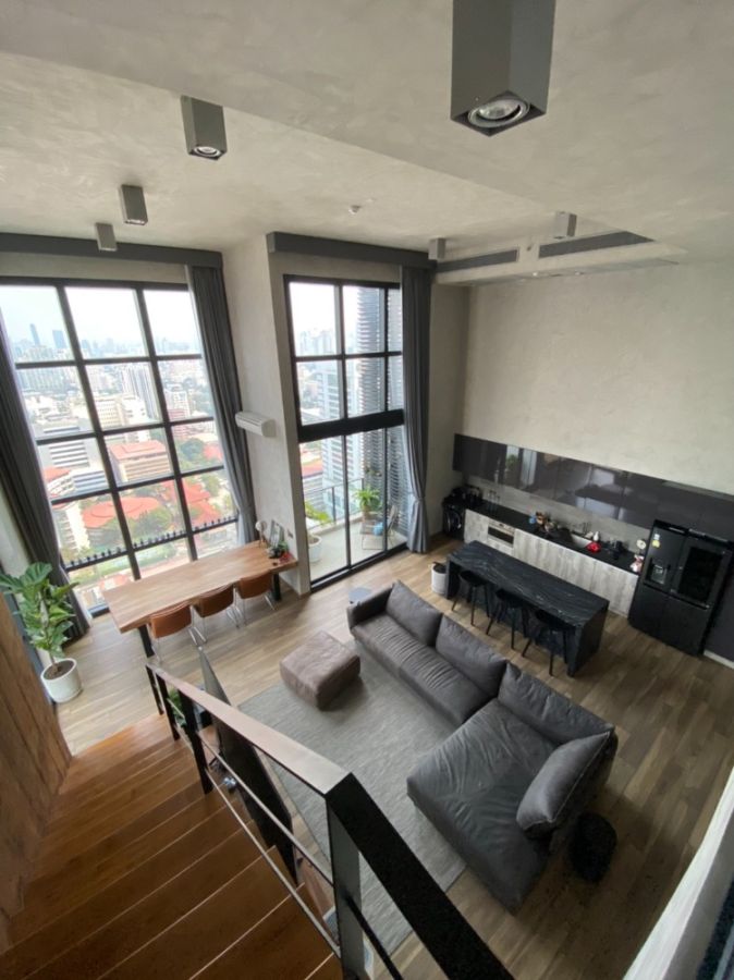 - ให้เช่า The Lofts Asoke เจ้าของปล่อยเอง รับ Short Term & Long Term