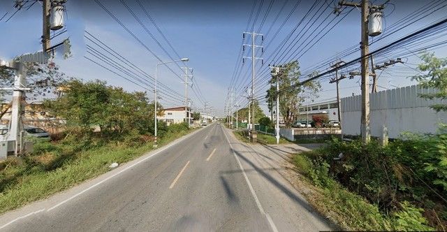 - ขายที่ดิน 30 ไร่ติดคลองและติดถนน 2 ด้าน ใกล้ถนนสิริโสธร ผังสีเหลือง ต.หนองจอก อ.บางปะกง