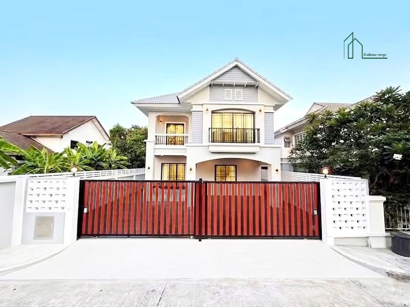 - บ้านเดี่ยวรีโนเวทใหม่ พร้อมเข้าอยู่ หมู่บ้านทิพธนา เพชรเกษม 55 บางแค