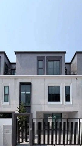 - ให้เช่าโฮมออฟฟิศ เชื่อมต่อถนนกาญจนาภิเษก และทางด่วนเฉลิมมหานครใกล้Central พระราม 2 โครงการ Gravitia พระราม 2-ท่าข้ามติดถนนใหญ่พระราม 2