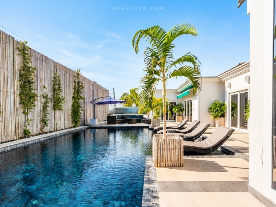 - ให้เช่าบ้าน Siam Royal View Pattaya พร้อมสระว่ายน้ำส่วนตัว 5 ห้องนอน 5 ห้องน้ำ ขนาด 552 ตารางเมตร