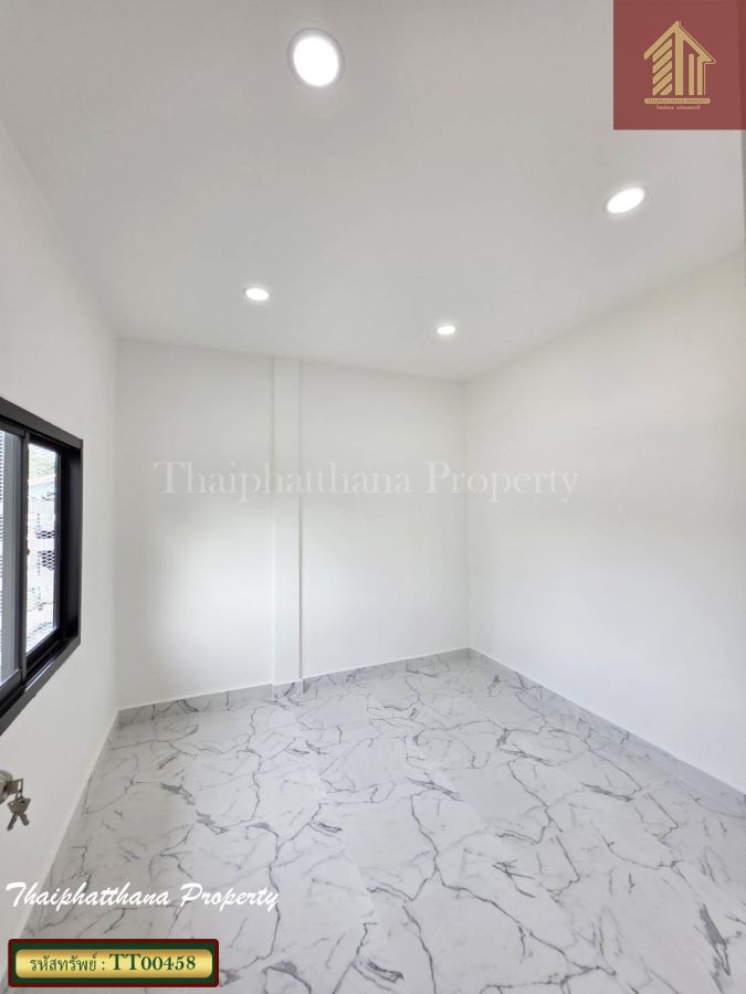 - หมู่บ้านทิพวัล เทพารักษ์ บ้านรีโนเวทใหม่ ตกแต่งพร้อมเข้าอยู่