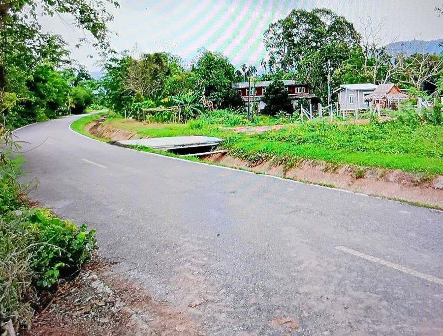 - ขายที่ดินถมแล้ว ติดแม่นำ้ลพบุรี 296 ตร.วา ตำบลเจ้าปลุก อำเภอมหาราช พระนครศรีอยุธยา