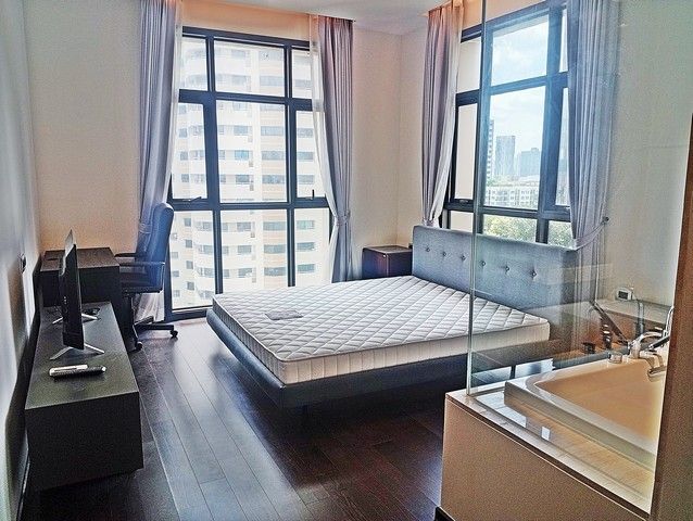 - ขาย Super Luxury Condo ต้นซอยสุขุมวิท39 The XXXIX by Sansiri Duplex 2 ชั้น 107.2 ตรม.2bed 2baht ใกล้ btsพร้อมพงษ์ 250ม.