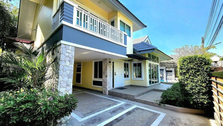 - ซีบรีส วิลล่า พัทยา บ้านเดี่ยว 2 ชั้น 3 ห้องนอนพร้อมเข้าอยู่ สำหรับขาย
