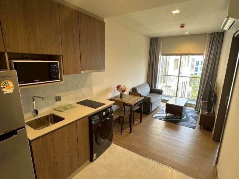 - Mekin HAUS (เมคิน เฮ้าส์) ห้องใหม่เอี่ยม แกะกล่อง พร้อมเฟอร์นิเจอร์ครบ เพียง 200 เมตร Central Chiang Mai