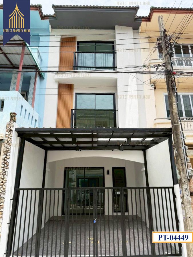 - ขายทาวน์โฮม 4 ชั้น รีโนเวทใหม่ทั้งหลัง สไตล์โมเดิร์น ทำเลดีปากเกร็ด