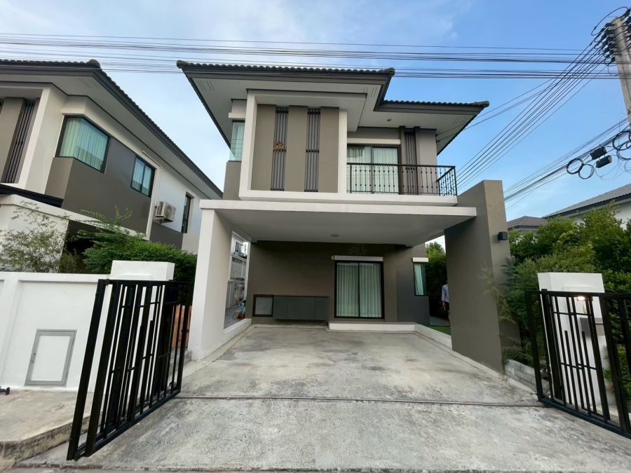 - ขายบ้านแปลงมุม 2 ชั้น โครงการบ้านฟ้ากรีนเนอรี่ ทิวา ปิ่นเกล้า - สาย 5 | บ้านอายุเพียง 3 ปี | พร้อมอยู่