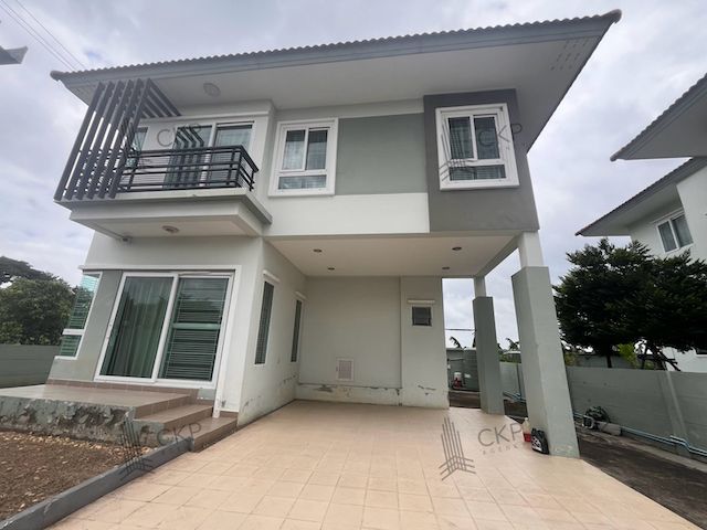 - ขายหรือให้เช่า บ้านเดี่ยว 2 ชั้น ทำเลชัยพฤกษ์ ราชพฤกษ์ พื้นที่กว้าง 63.4 ตร.วา พื้นที่ใช้สอย 224 ตร.ม. เหมาะสำหรับครอบครัวที่ต้องการบ้านหลังใหญ่