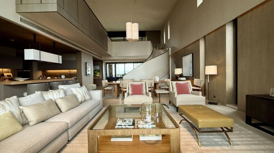 - คอนโดหรู Duplex 2 ชั้น ใจกลางสาทร-นราธิวาส ใกล้รถไฟฟ้า ทางด่วน ตกแต่งสวยมาก