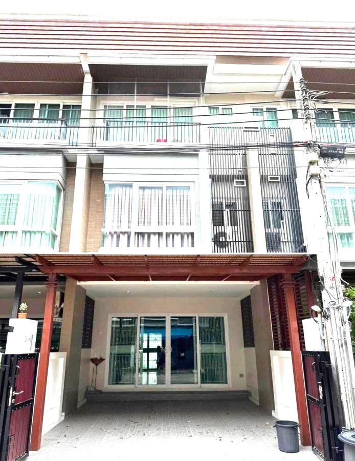 - ให้เช่าทาว์นโฮม 3ชั้น เออร์เบิน สาทร URBAN SATHORN ราชพฤกษ์ บางจาก