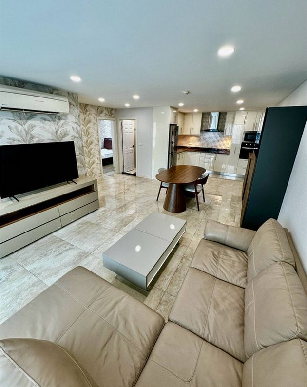 - Condo Mayfair Place Sukhumvit 64 ใกล้ BTS ปุณณวิถี 300 เมตร 74 ตรม 2 นอน 2 น้ำ วิวสระ ตกแต่งครบ