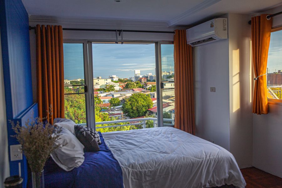 - Premier Place Condo Rama 9 ห้องหัวมุม รีโนเวทใหม่ ขนาดใหญ่ 65 ตร.ม. 2 ห้องนอน
