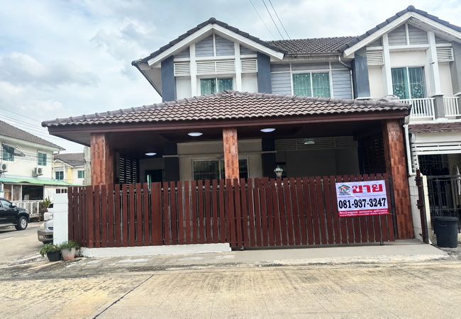 - ขายทาวน์เฮ้าส์ หมู่บ้านพฤกษาวิลล์ 50/1 รามคำแหง เนื้อที่ 25.3 ตร.ว. 2 ชั้น 3 นอน 2 น้ำ