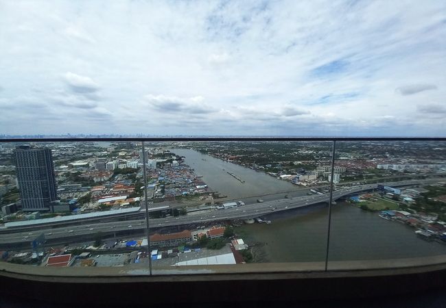 - ขายคอนโด เดอะ โพลิแทน รีฟ ซอยนนทบุรี 15 เนื้อที่ 30.08 ตร.ม. 1 นอน 1 น้ำ
