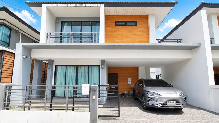 - ขายบ้านแฝด 2 ชั้น 42.6 ตร.ว. 3 ห้องนอน หมู่บ้านสกายวิลล์ (Skyville) บ้านแลง ระยอง ใกล้ IRPC