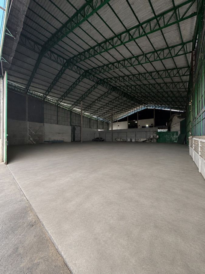 - ให้เช่าโกดัง-โรงงาน มีใบ รง.4 | ต.นาวุ้ง อ.เมือง จ.เพชรบุรี | พื้นที่ 880 ตร.ม. ค่าเช่า: 69,000.- บาท / เดือน