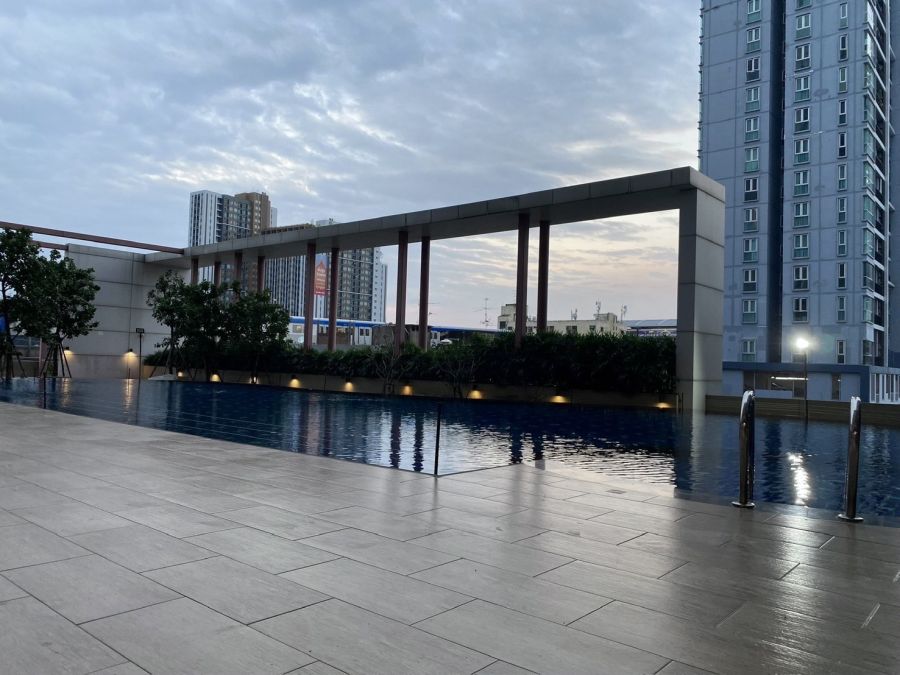 - ขายคอนโด Rich Park @ เตาปูน ห้องมุม ชั้น 5 ขนาด 35.17 ตร.ม. วิวสวน ใกล้ MRT เตาปูน ชั้นเดียวกับฟิตเนสและสระว่ายน้ำ