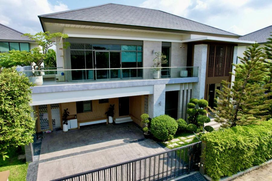 - ขายบ้านหรู 106.1 ตรว.ตกแต่งครบพร้อมเข้าอยู่ ใกล้สะพานพระนั่งเกล้า