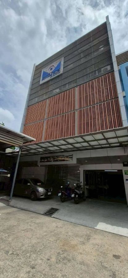 - ขายสำนักงาน/โรงงาน 6 ชั้น พระราม 3 พื้นที่ 1,500 ตร.ม. ที่ดิน 109 ตร.ว. ใกล้สาทร-ทางด่วน