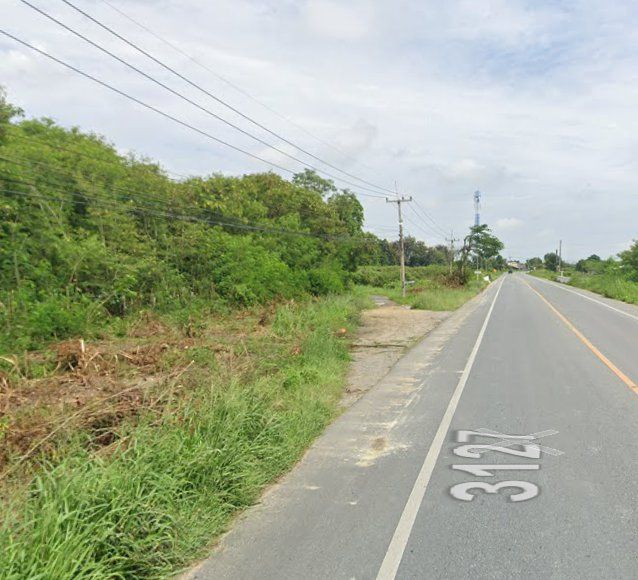 - ขายที่ดินหน้าประดู่ 17 ไร่ ติดถนนเส้น3121 ใกล้โรงพยาบาลพานทอง-3กม. อ.พานทอง ชลบุรี