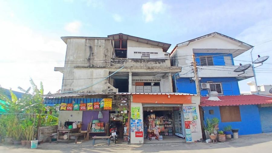 - ขายที่ดินพร้อมสิ่งปลูกสร้าง ห้องเช่าตึก 3 ชั้น 26ห้อง ซอยคลองหลวง1(เทพประทาน)