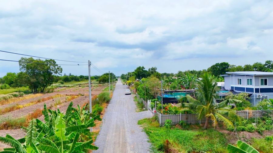 - ที่ดินถมแล้ว พร้อมปลูกสร้าง คลองหก คลองหลวง ปทุมธานี