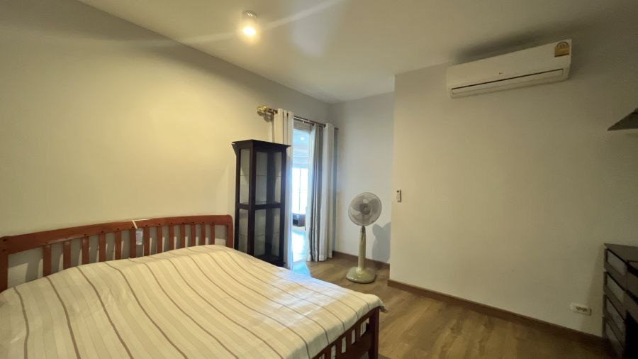 - ให้เช่า Riverside Condominium 2 ห้องนอน วิวดอยสุเทพ เชียงใหม่