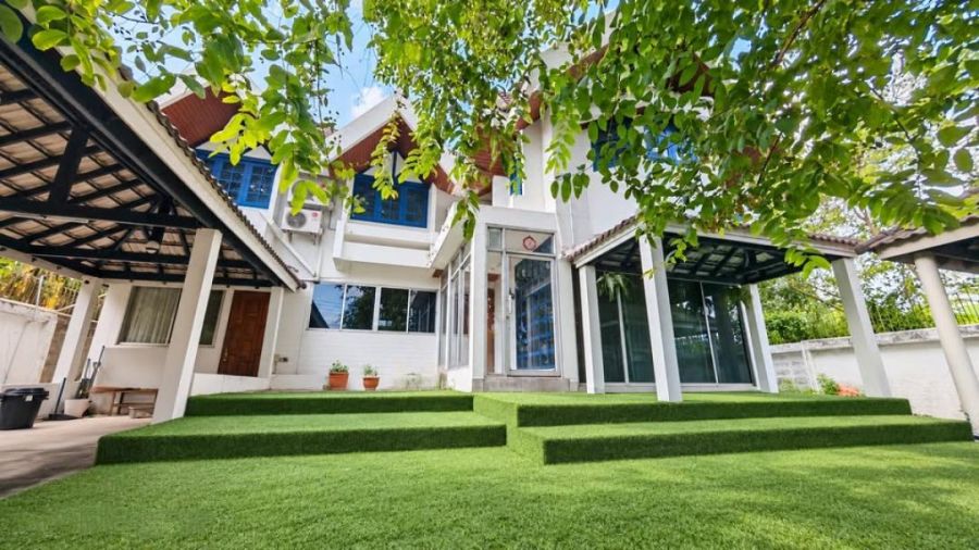 - ให้เช่าบ้านเดี่ยว 2 ชั้น 100 ตร.วา ซอยชินเขต (งามวงศ์วาน 47) ขนาด 5 ห้องนอน 5 ห้องน้ำ เหมาะสำหรับครอบครัวใหญ่หรือโฮมออฟฟิศ