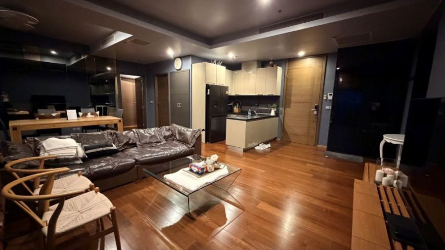 - ให้เช่าคอนโด QUATTRO BY SANSIRI ชั้น 20 ใจกลางทองหล่อ ตกแต่งพร้อมเข้าอยู่ ใกล้ BTS ทองหล่อ เพียง 600 ม.