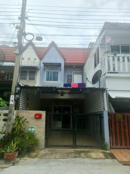 - ทาวน์เฮาส์ 2ชั้น ม.รีเจนซี่ นนทบุรี 16ตรว. ใกล้รถไฟฟ้าMrt