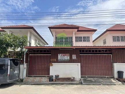 - บ้านแฝด 2 ชั้น หมู่บ้านอรุณทอง 5 หนองแขม เพชรเกษม 69 เนื้อที่ 43.80 ตร.ว.